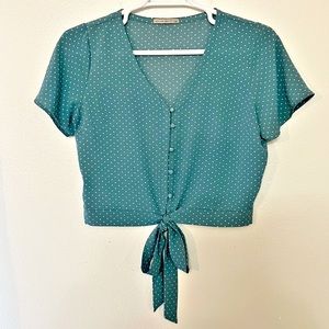 Active USA- Size L, blue/white crop top/polka dots/button down/waist tie